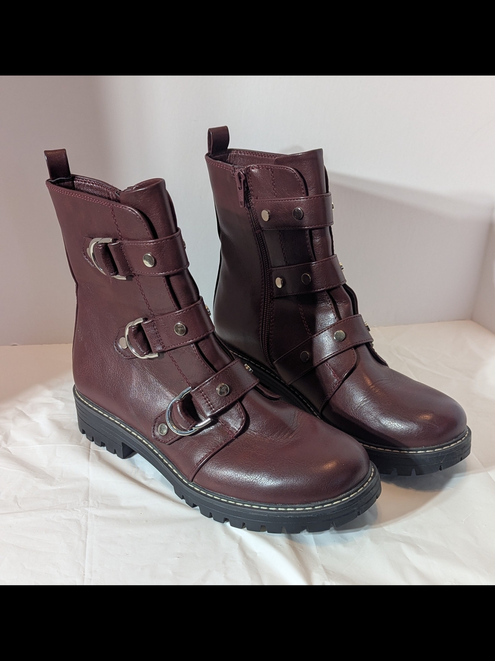 SO Kohl's Women's Burgundy Faux Buckle Zip Side Combat Boots Size 10M